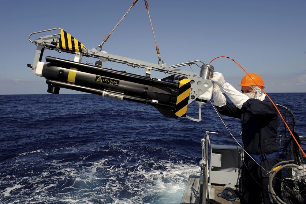 Seafox Mine Disposal System Onboard HMS Bangor off Libya | Flickr