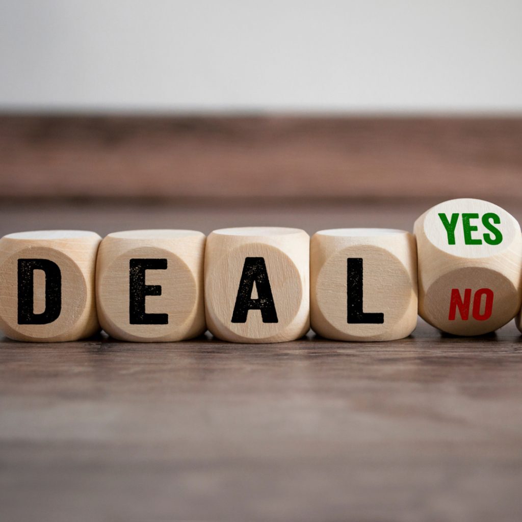 Best deal banner, ribbon, megaphone icon flat design. Vector ... Best deal banner, ribbon, megaphone icon flat design. Vector ...